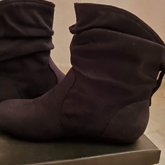 EUC Lower East Side Black Faux Suede Booties - Picture 4 of 8